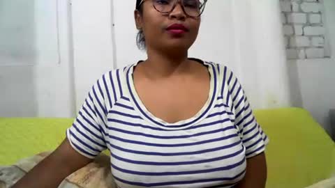 Snapshot of voagelle chatting on 31, 12, 2024 voagelle online show from 31, 12, 2024