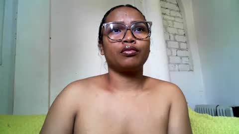 Snapshot of voagelle chatting on 29, 1, 2025 voagelle online show from 29, 1, 2025