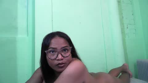 Snapshot of voagelle chatting on 26, 2, 2025 voagelle online show from 26, 2, 2025