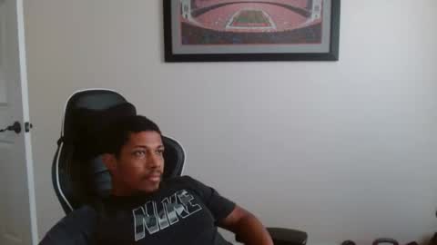 Snapshot of volumebbc chatting on 16, 12, 2025 AlwaysAvibe online show from 16, 12, 2025