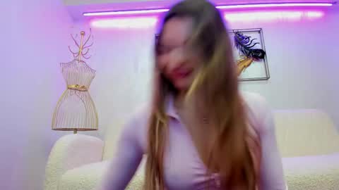 Snapshot of von_dee chatting on 19, 11, 2025 von_dee online show from 19, 11, 2025