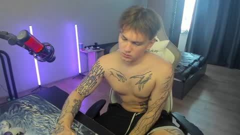 Snapshot of vova_belkin_ chatting on 27, 4, 2026 vova online show from 27, 4, 2026
