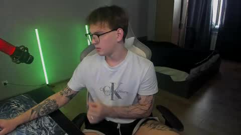 Snapshot of vova_belkin_ chatting on 20, 5, 2026 vova online show from 20, 5, 2026