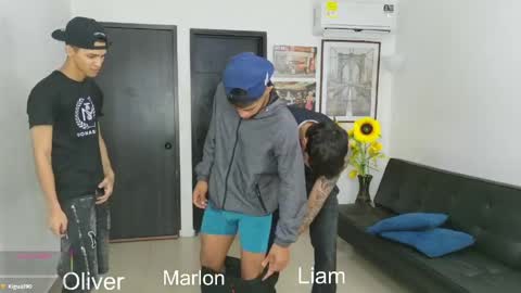 Snapshot of voyeurism_guys chatting on 24, 4, 2026 voyeurism_guys online show from 24, 4, 2026