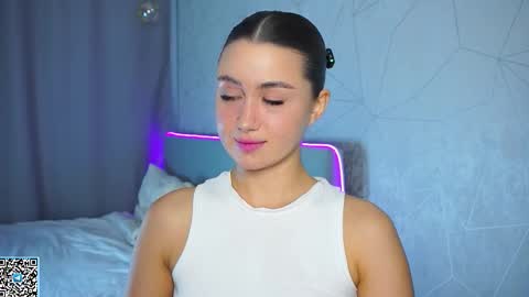 Snapshot of vvilly_wonka chatting on 29, 9, 2025 Ethal - thank you for thumb up online show from 29, 9, 2025