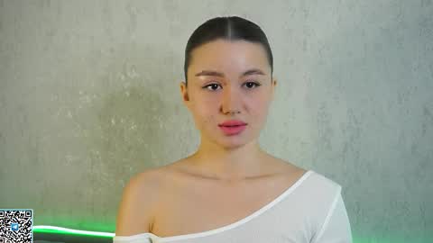 Snapshot of vvilly_wonka chatting on 8, 11, 2025 Ethal - thank you for thumb up online show from 8, 11, 2025