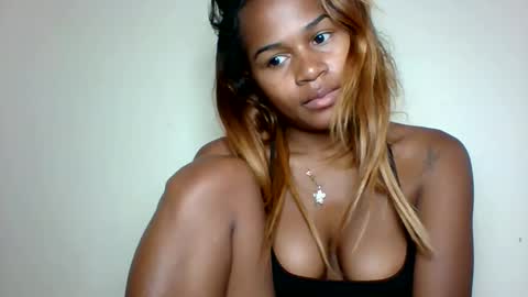 Snapshot of vynarahot chatting on 30, 5, 2026 vynarahot online show from 30, 5, 2026