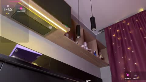 ILONA A week goal new laptop online show from 7, 1, 2025