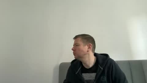 Snapshot of w919 chatting on 18, 5, 2026 V online show from 18, 5, 2026
