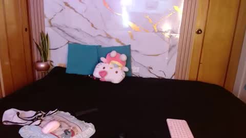 Snapshot of w_kittycat chatting on 30, 3, 2026 kitty SUPORT ME AND MY BABY SINGLE MOMY online show from 30, 3, 2026