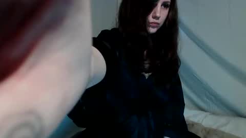 Snapshot of wacky_weirdo chatting on 19, 12, 2024 Rose online show from 19, 12, 2024