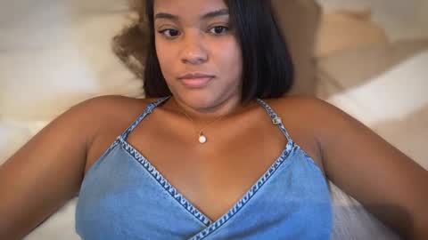 Snapshot of walkingoncloudss chatting on 18, 9, 2025 Layla friends call me Koko online show from 18, 9, 2025