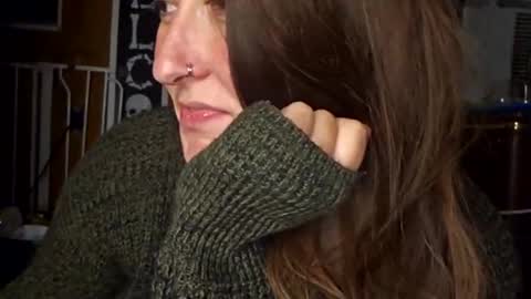 Snapshot of walnut4u chatting on 5, 11, 2025 Walnut4u online show from 5, 11, 2025