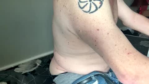 Snapshot of waltbkk chatting on 27, 10, 2025 Walter online show from 27, 10, 2025