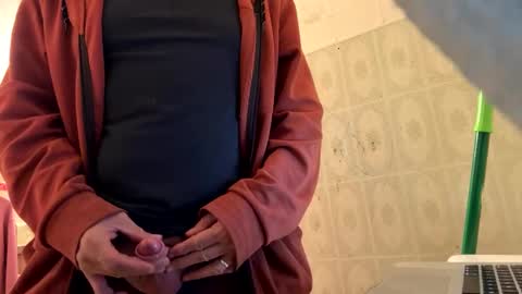 Snapshot of waltbkk chatting on 3, 11, 2025 Walter online show from 3, 11, 2025