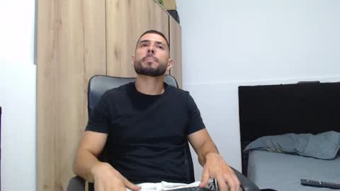 WALTER BROWN  online show from 18, 11, 2025