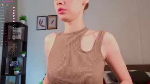 Snapshot of wandaalsbrook chatting on 26, 9, 2025 Emi online show from 26, 9, 2025