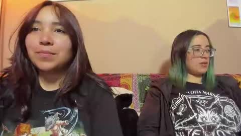 Waningrose  Lu online show from 13, 9, 2025