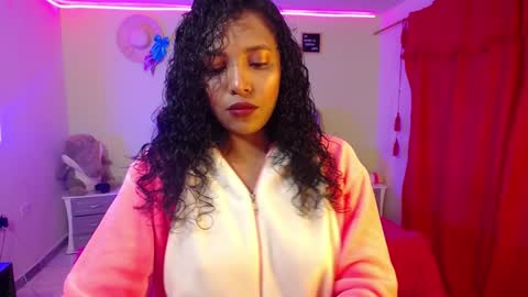 Snapshot of warisgoddes chatting on 16, 12, 2024 EMILY online show from 16, 12, 2024