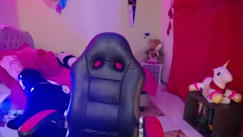 Snapshot of warisgoddes chatting on 22, 1, 2025 EMILY online show from 22, 1, 2025