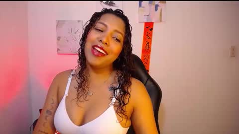 Snapshot of warisgoddes chatting on 10, 10, 2025 EMILY online show from 10, 10, 2025