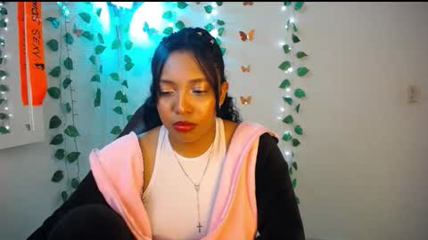 Snapshot of warisgoddes chatting on 7, 5, 2026 EMILY online show from 7, 5, 2026