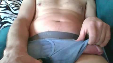 watchandbewatched81 online show from 5, 2, 2026