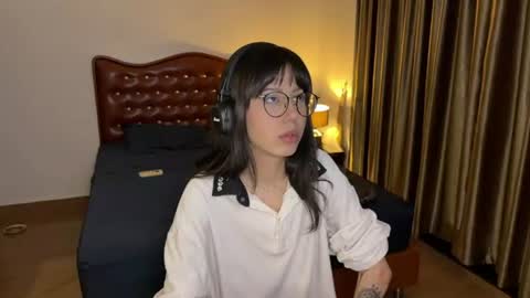 Snapshot of wavy_nights chatting on 7, 8, 2026 Mina online show from 7, 8, 2026
