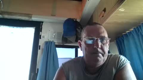 Snapshot of wazahardon2 chatting on 27, 11, 2025 wazahardon2 online show from 27, 11, 2025