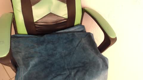 Trixie 3 online show from 17, 11, 2025