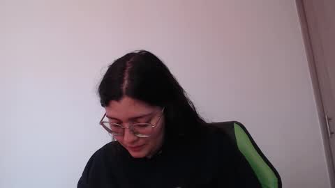 Snapshot of we_n_you chatting on 7, 2, 2026 Trixie 3 online show from 7, 2, 2026