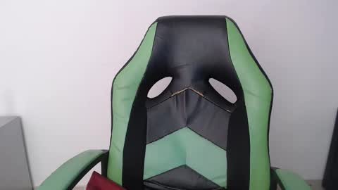 Snapshot of we_n_you chatting on 23, 3, 2026 Trixie 3 online show from 23, 3, 2026