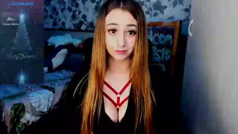 Snapshot of weakness4u chatting on 28, 2, 2025 Maya online show from 28, 2, 2025