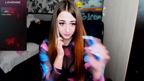 Snapshot of weakness4u chatting on 27, 10, 2025 Maya online show from 27, 10, 2025