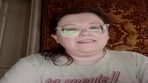 Snapshot of webgirl2 chatting on 25, 7, 2026 Marina online show from 25, 7, 2026