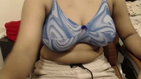 mina online show from 4, 10, 2025