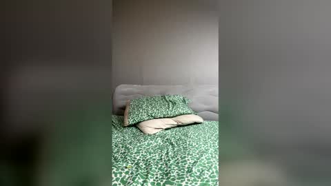 WeDaShit Come Vibe with me . online show from 16, 1, 2026