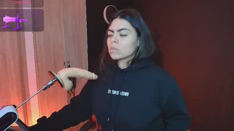 Snapshot of wednesdayfriday chatting on 13, 12, 2025 Wednesday Please help me to reach 111 thumbs up online show from 13, 12, 2025