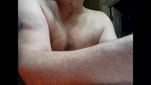 Snapshot of welderod chatting on 17, 4, 2026 welderod online show from 17, 4, 2026
