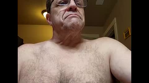 Snapshot of welderod chatting on 29, 4, 2026 welderod online show from 29, 4, 2026