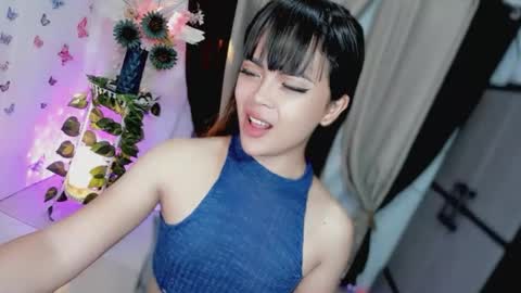 Hi Im LOVIE Please dont forget to follow and thumbs up me online show from 10, 4, 2026