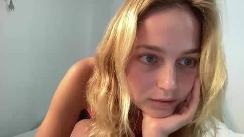 Snapshot of wenus_ss chatting on 1, 3, 2026 wenus_ss online show from 1, 3, 2026