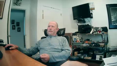 Snapshot of weseeyouwatching chatting on 19, 9, 2025 weseeyouwatching online show from 19, 9, 2025