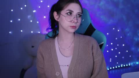 little girl who is always rightLisa online show from 20, 12, 2024