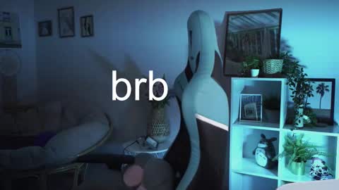 little girl who is always rightLisa online show from 14, 2, 2025