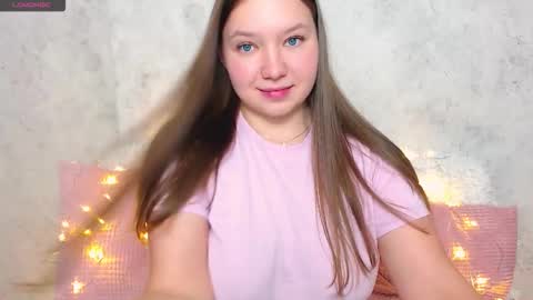 Snapshot of wet__molly chatting on 28, 11, 2025 molly online show from 28, 11, 2025