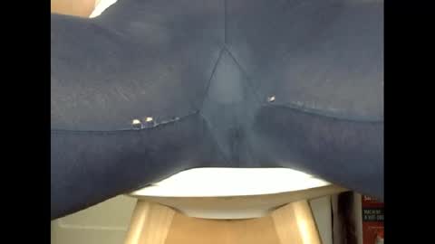 wet_pants2022 online show from 23, 2, 2025