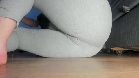 wet_pants2022 online show from 26, 2, 2026