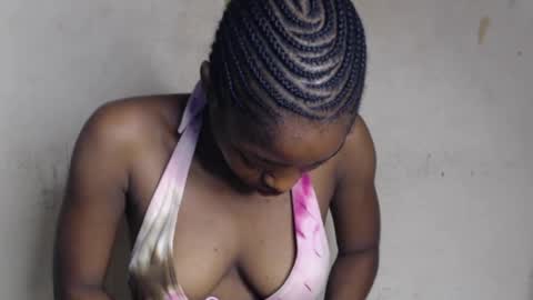 Snapshot of wet_pussy200 chatting on 28, 4, 2026 Bella online show from 28, 4, 2026