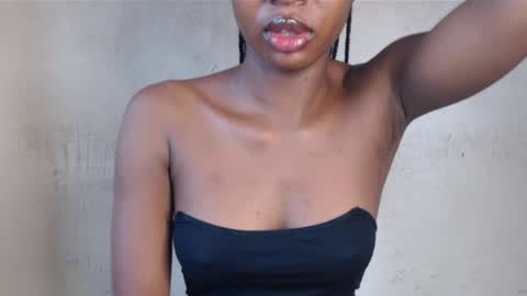 Snapshot of wet_pussy200 chatting on 8, 5, 2026 Bella online show from 8, 5, 2026